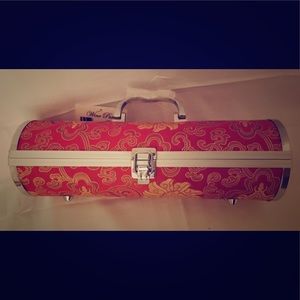 Picnic wine bottle clutch